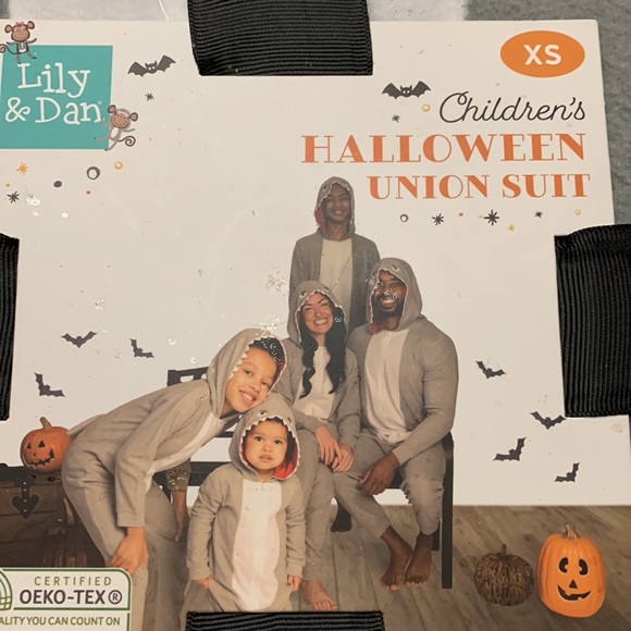 Unisex Lily & Dan size XS Shark Onesie & Christmas Polar Bear Onesie - Picture 4 of 4